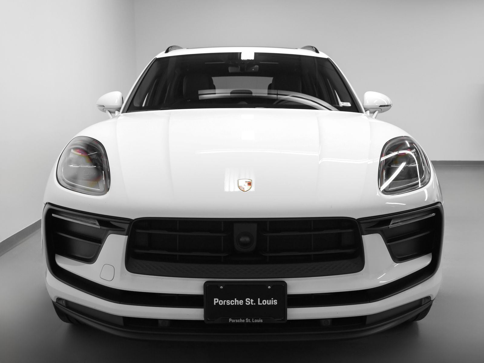 2023 Porsche Macan Macan (MY23)