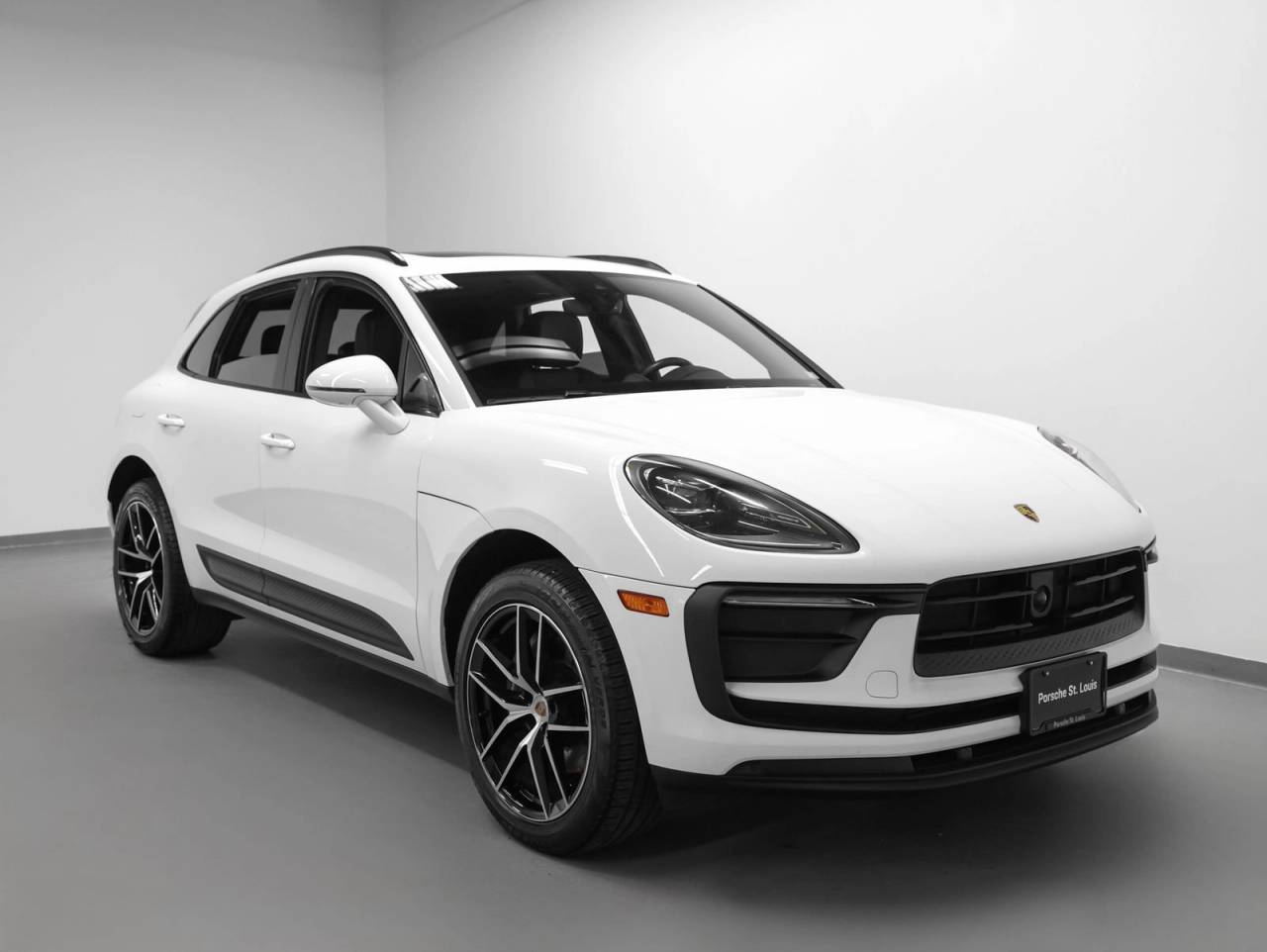 2023 Porsche Macan Macan (MY23)