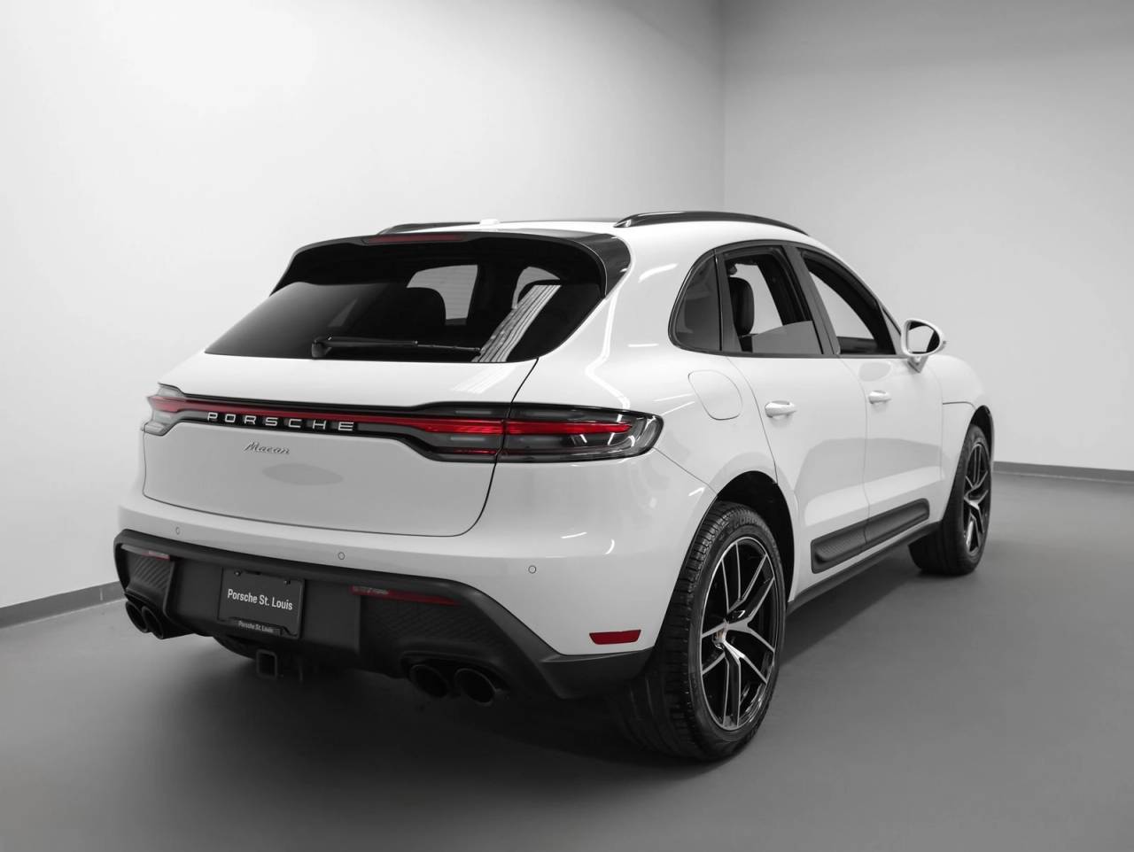 2023 Porsche Macan Macan (MY23)