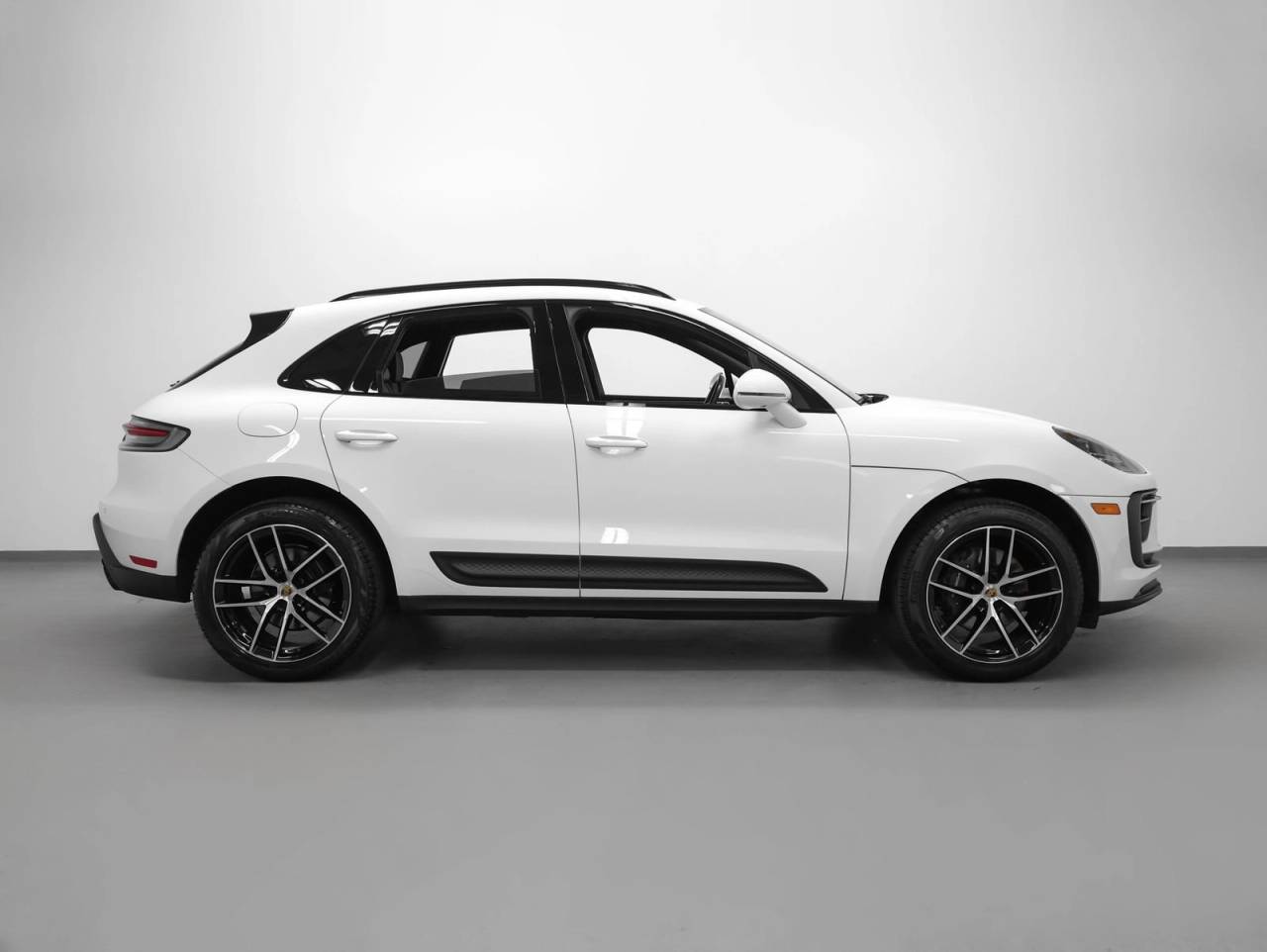 2023 Porsche Macan Macan (MY23)