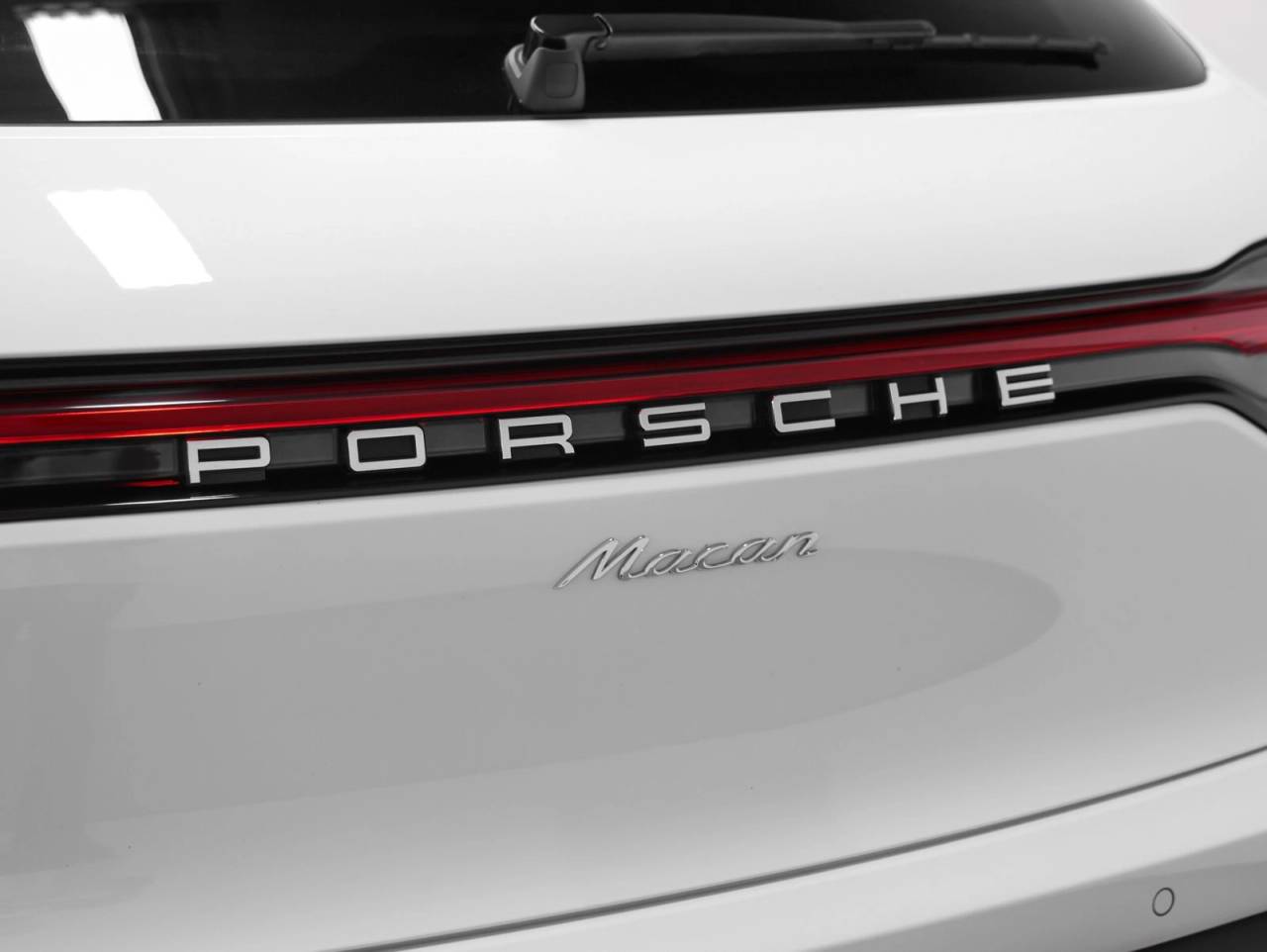 2023 Porsche Macan Macan (MY23)