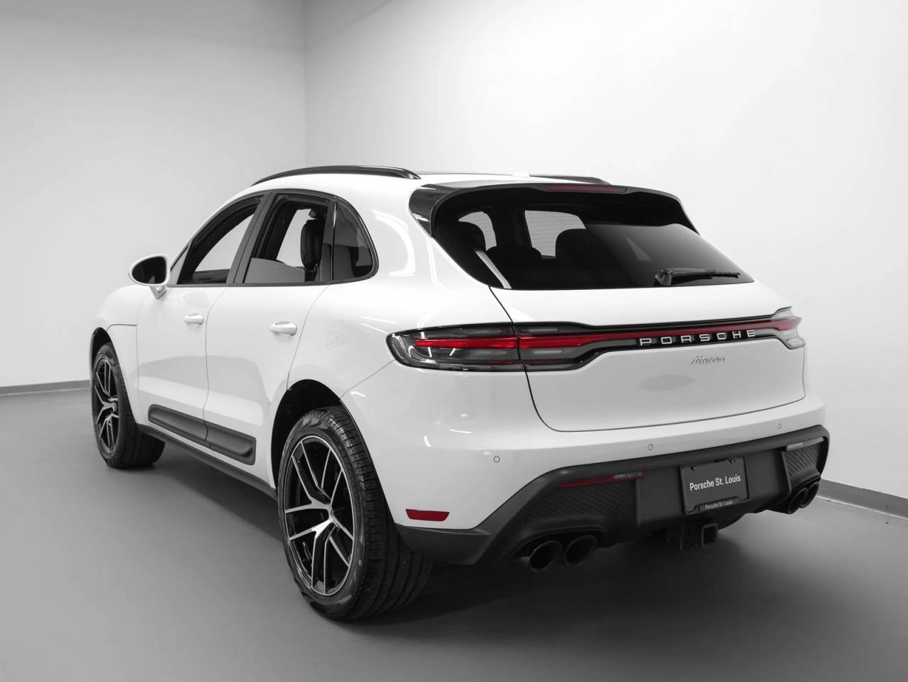 2023 Porsche Macan Macan (MY23)