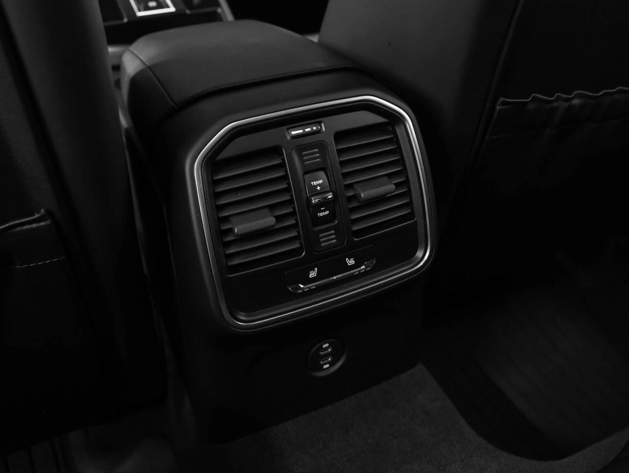 2023 Porsche Macan Macan (MY23)