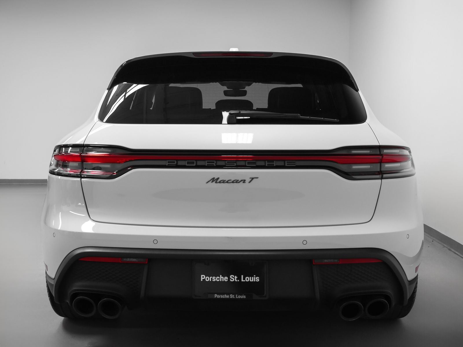2024 Porsche Macan Macan T (MY24)
