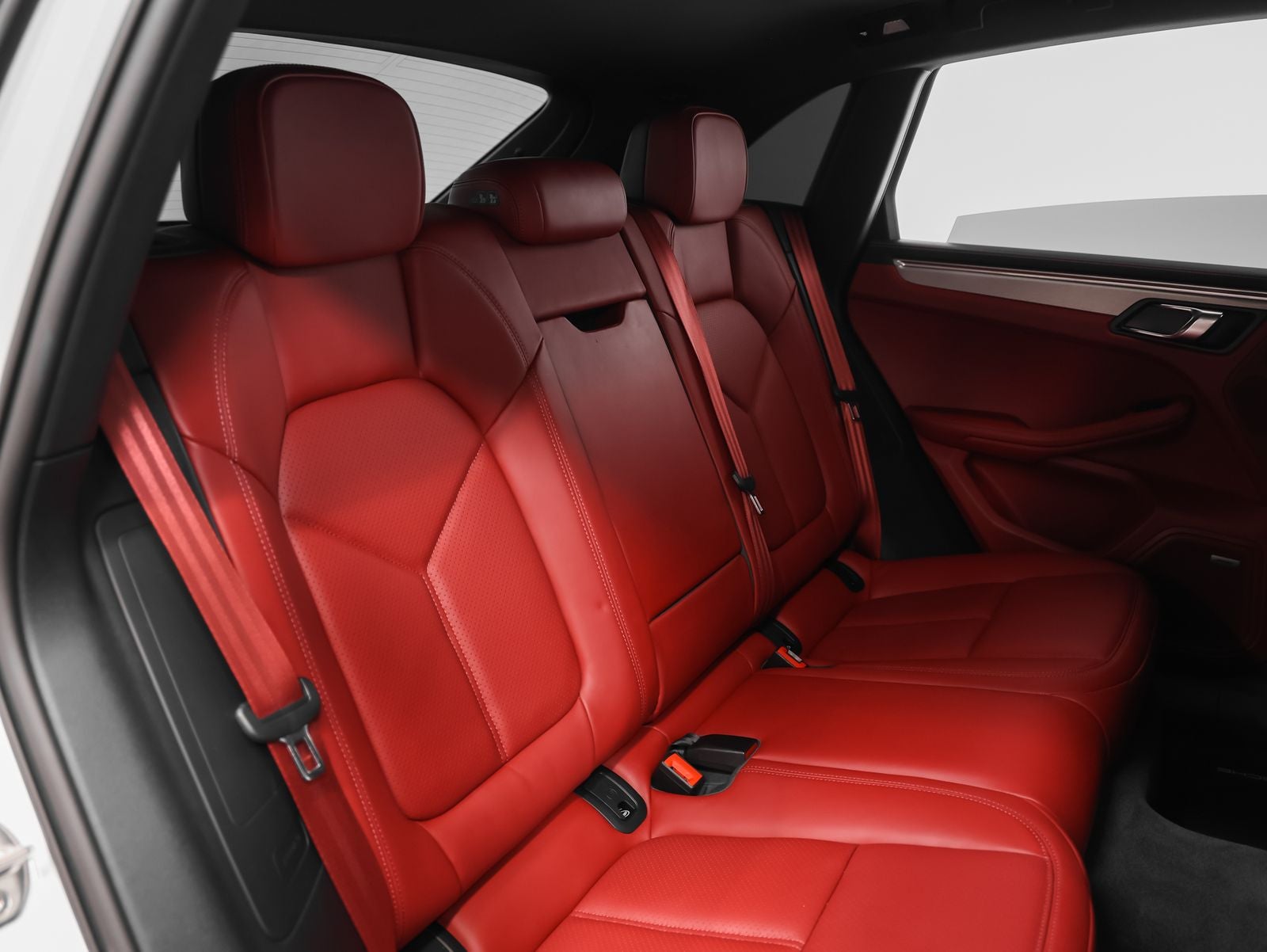 2024 Porsche Macan Macan T (MY24)