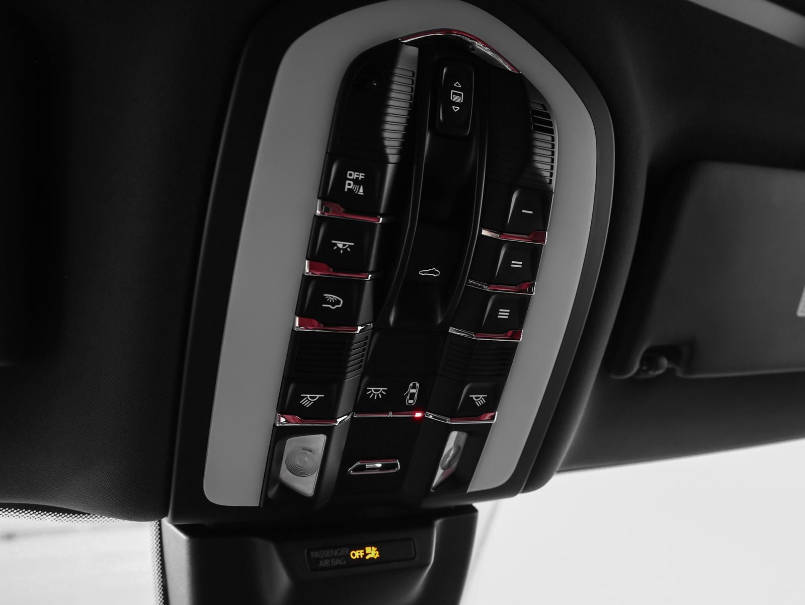 2024 Porsche Macan Macan T (MY24)