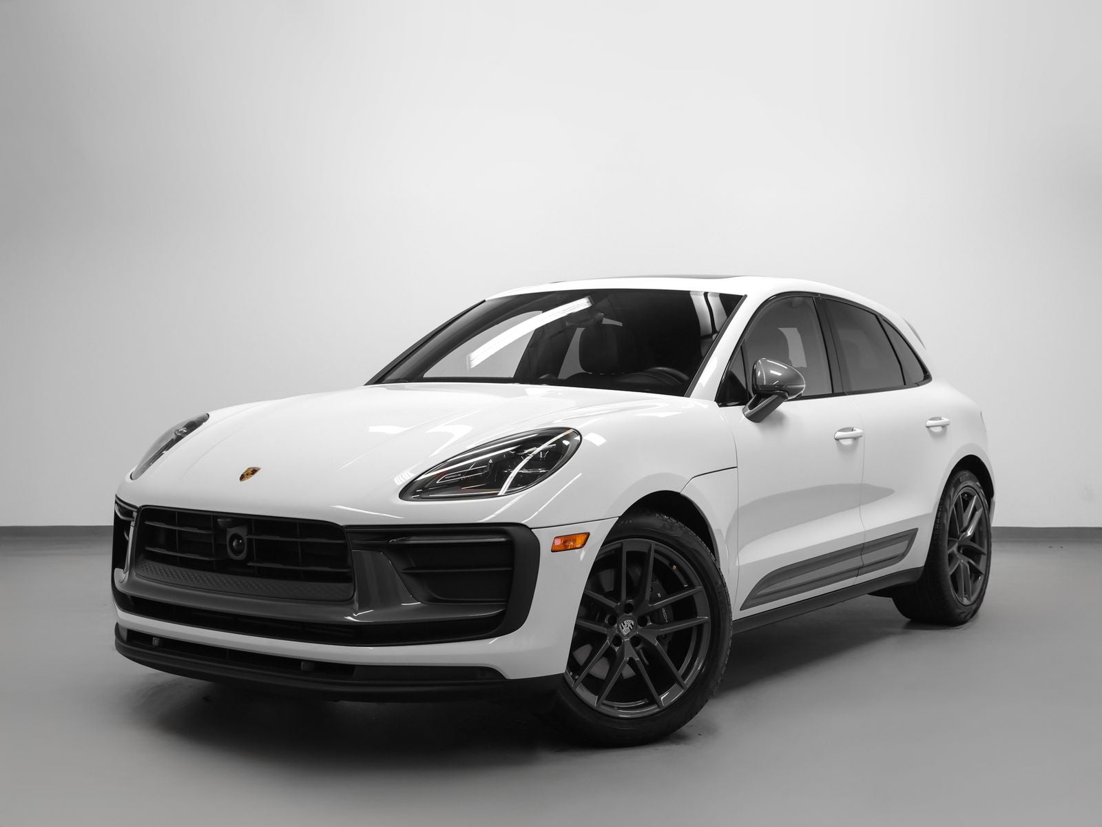 2024 Porsche Macan Macan T (MY24)