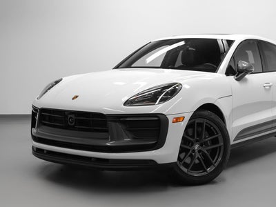 2024 Porsche Macan Macan T (MY24)