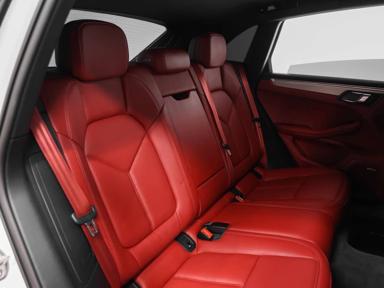 2024 Porsche Macan Macan T (MY24)