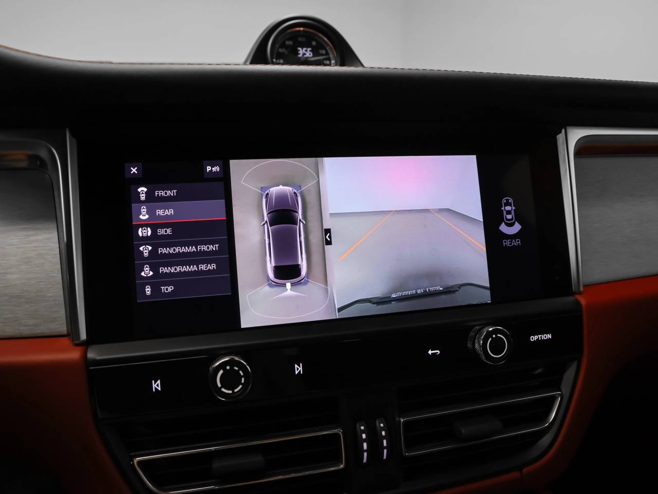 2024 Porsche Macan Macan T (MY24)