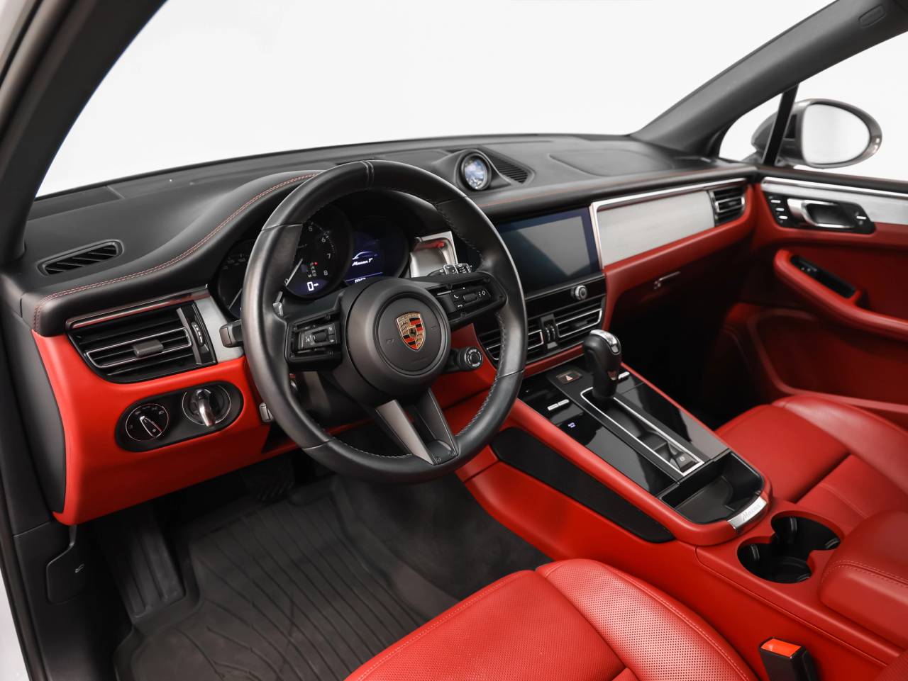 2024 Porsche Macan Macan T (MY24)