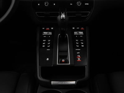 2025 Porsche Macan Macan