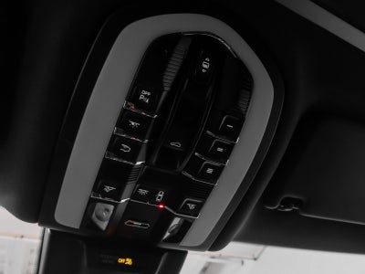 2025 Porsche Macan Macan