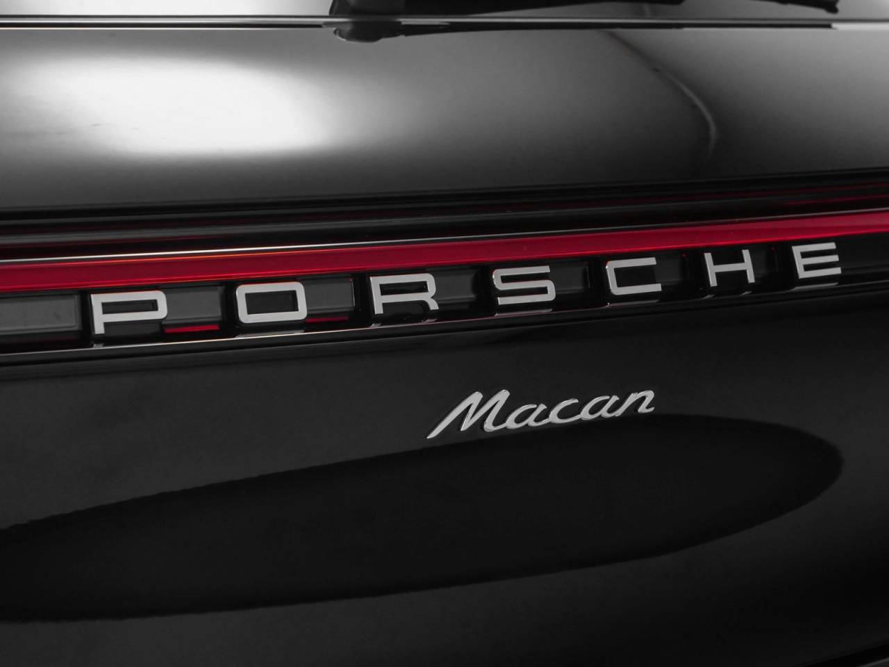 2025 Porsche Macan Macan