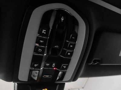 2025 Porsche Macan Macan