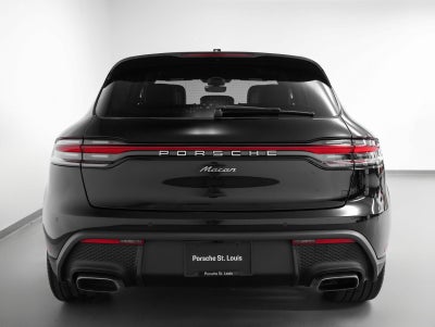 2025 Porsche Macan Base