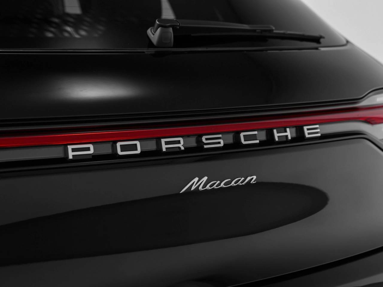 2025 Porsche Macan Macan