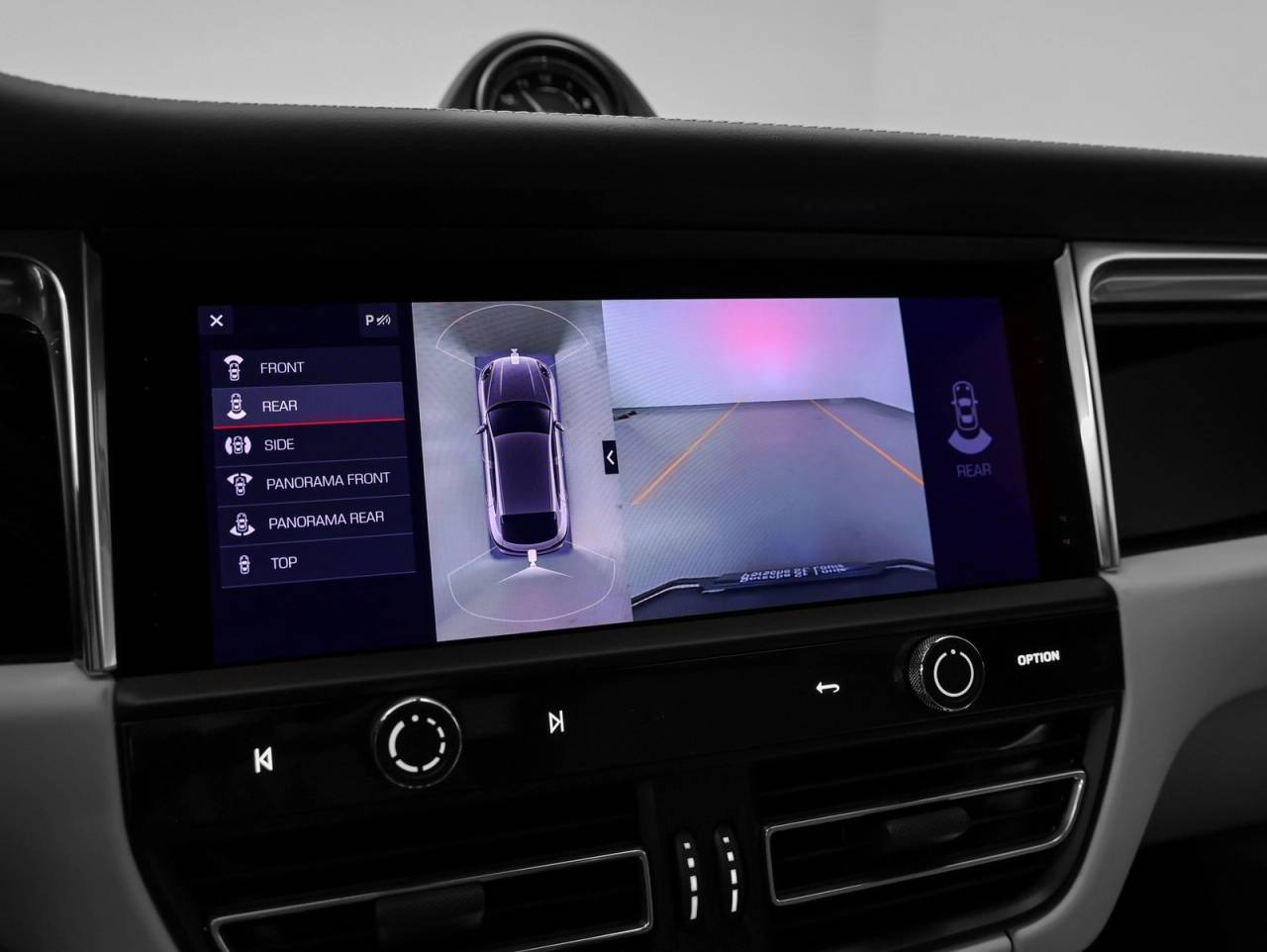 2025 Porsche Macan Macan