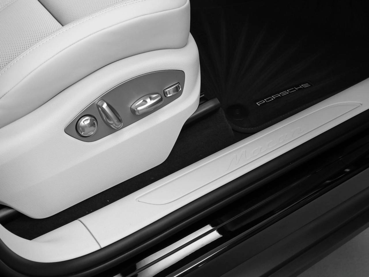 2025 Porsche Macan Macan