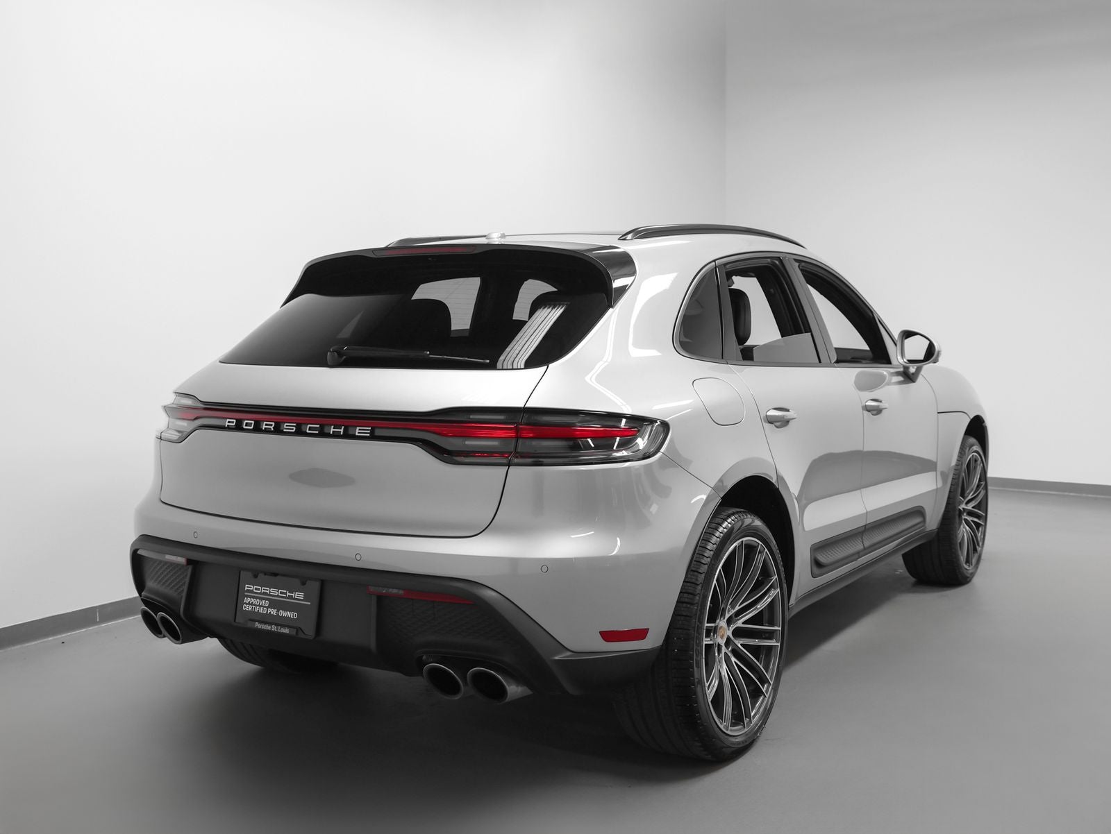 2026 Porsche Macan Base