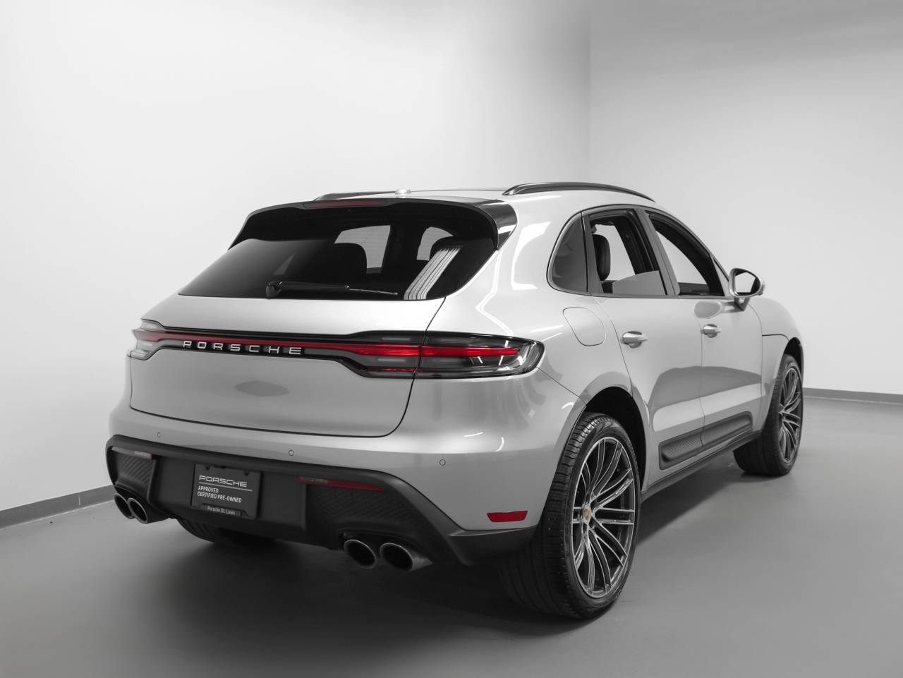 2026 Porsche Macan Base
