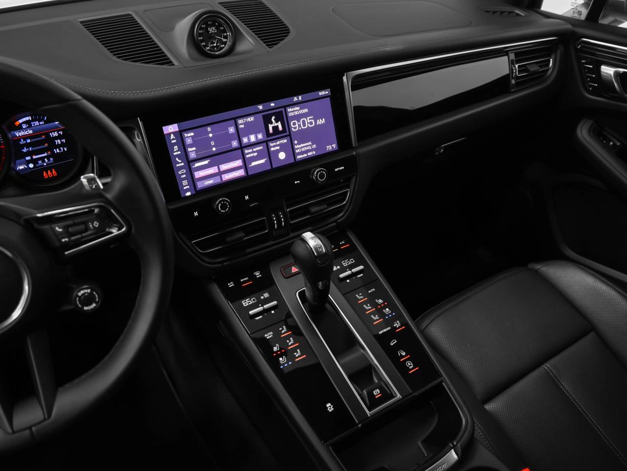 2026 Porsche Macan Base