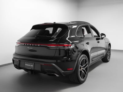 2026 Porsche Macan Base