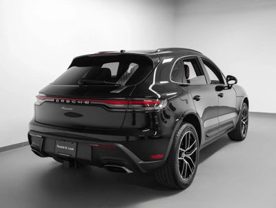 2026 Porsche Macan Base