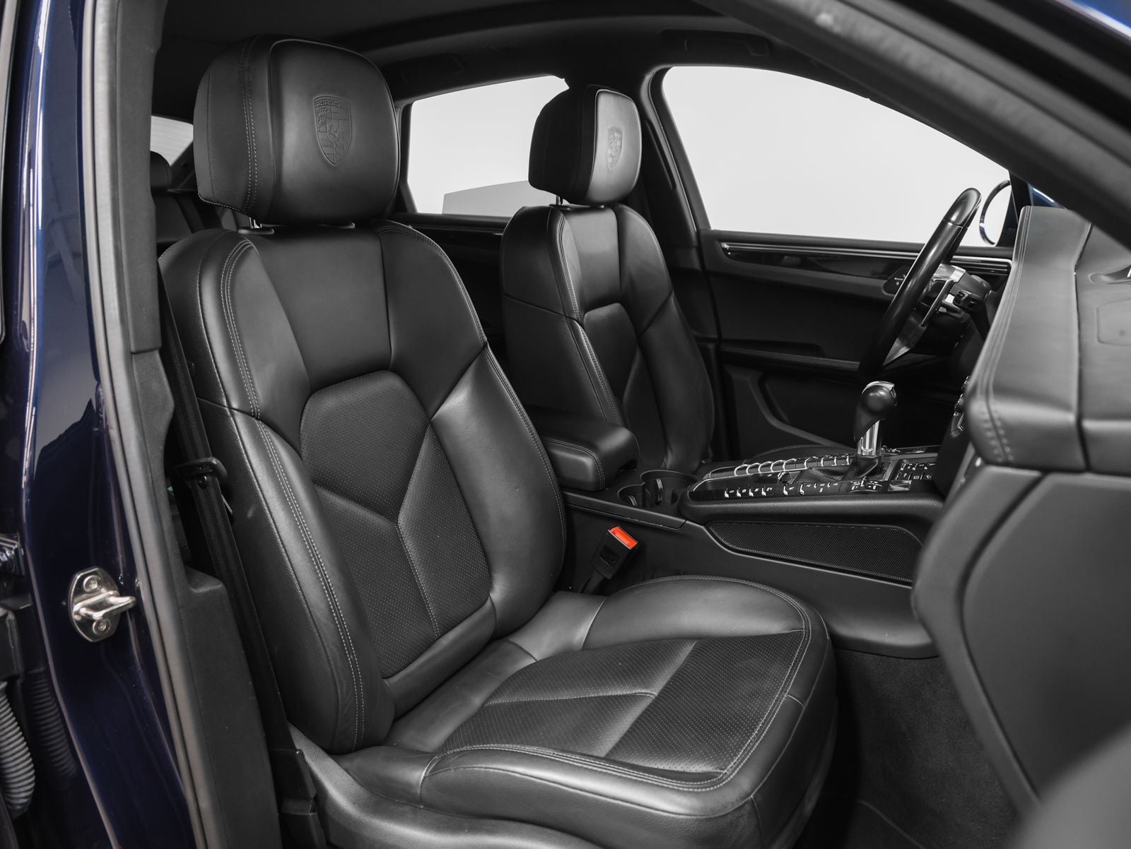 2018 Porsche Macan Macan Sport Edition