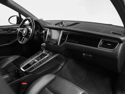 2018 Porsche Macan Macan Sport Edition