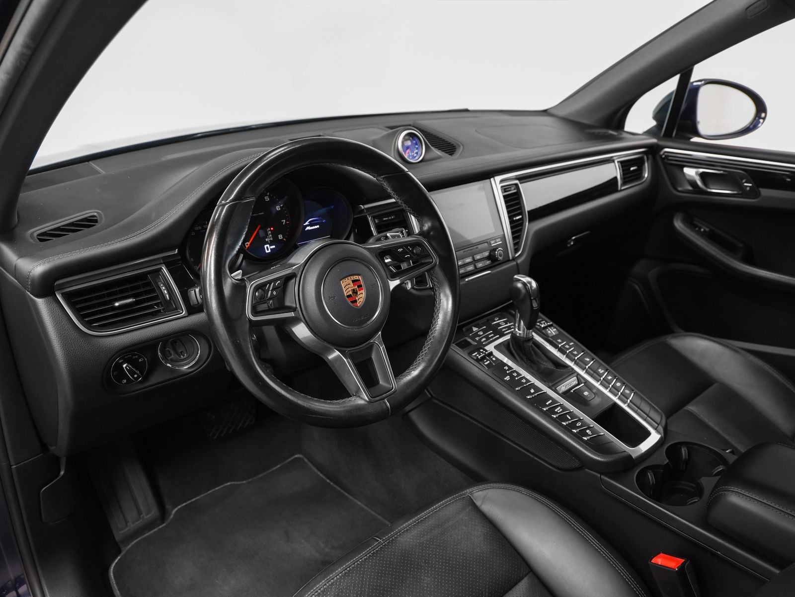 2018 Porsche Macan Macan Sport Edition