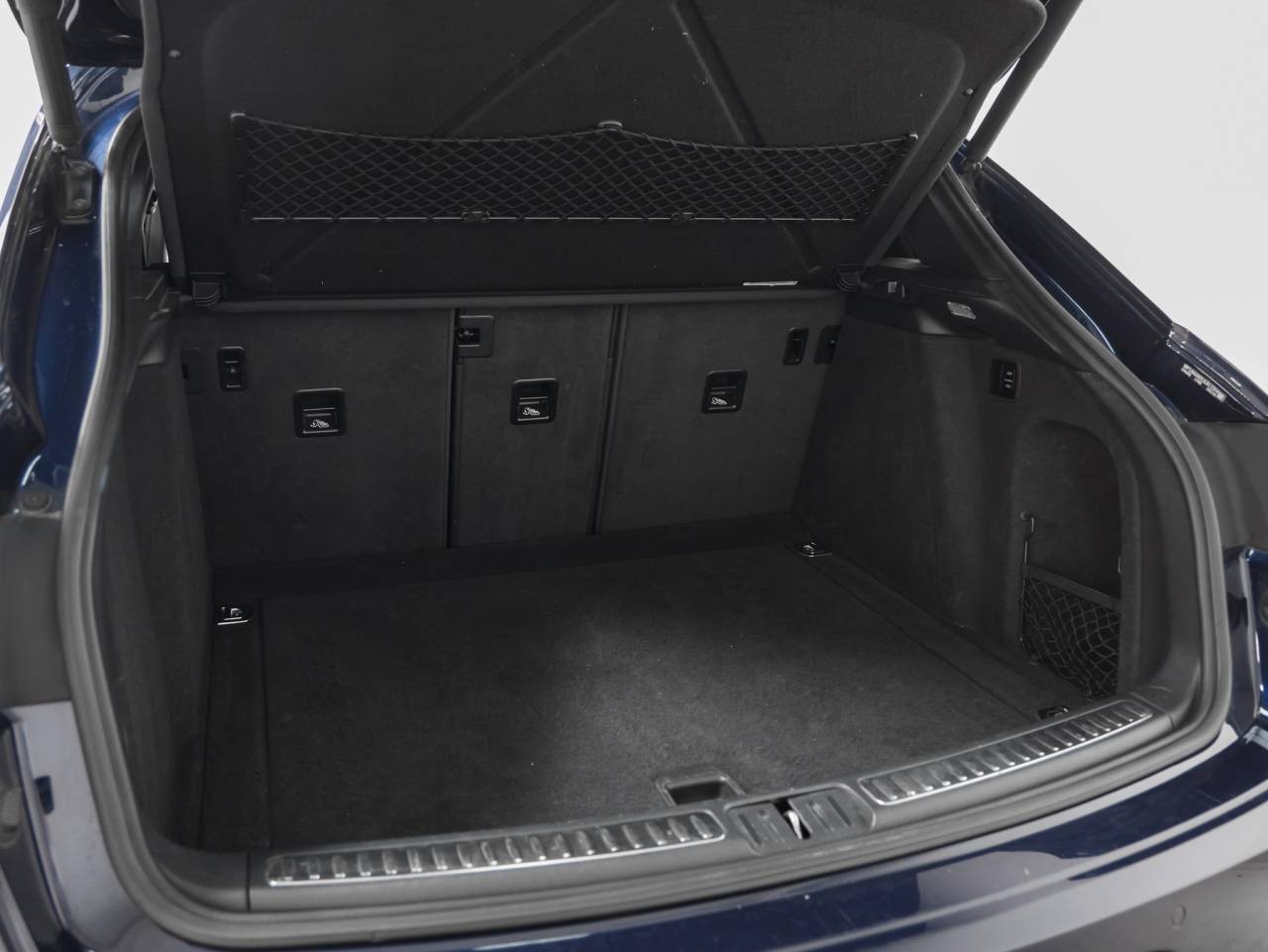 2018 Porsche Macan Macan Sport Edition