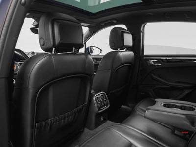 2018 Porsche Macan Macan Sport Edition