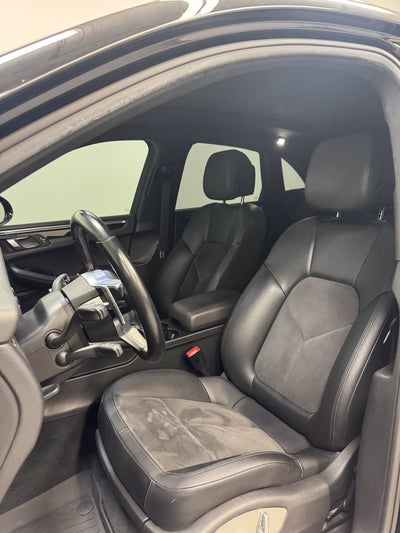 2018 Porsche Macan Macan