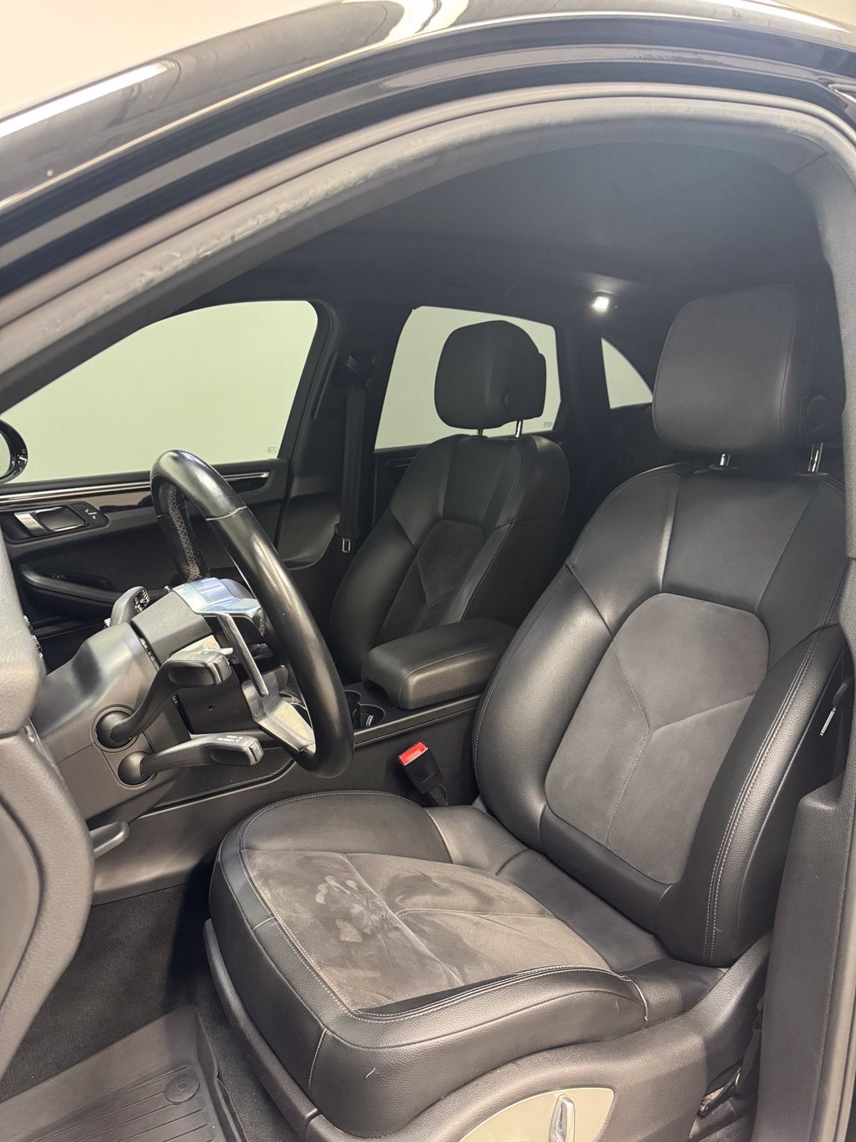 2018 Porsche Macan Macan