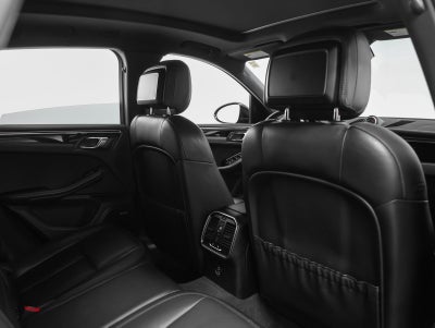 2020 Porsche Macan Macan