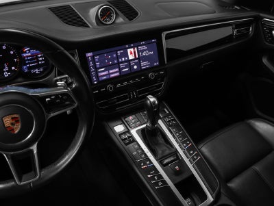 2020 Porsche Macan Macan