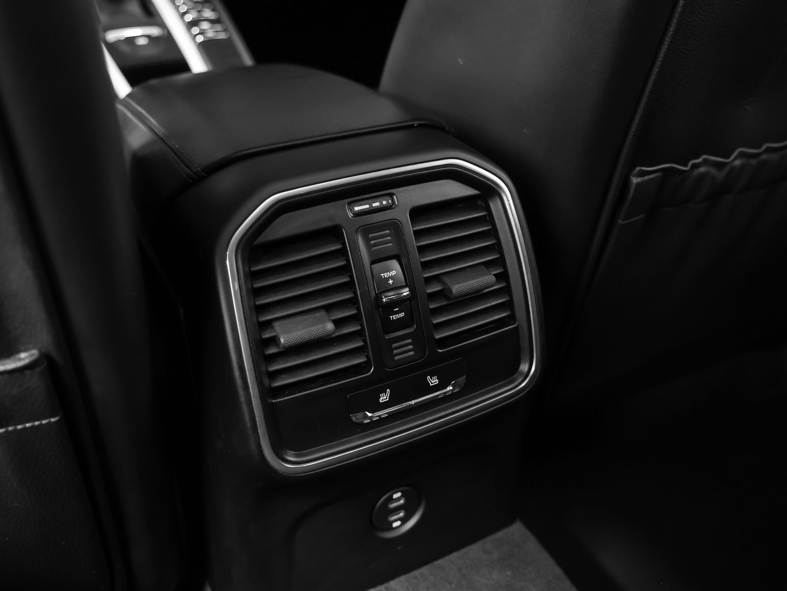 2020 Porsche Macan Macan