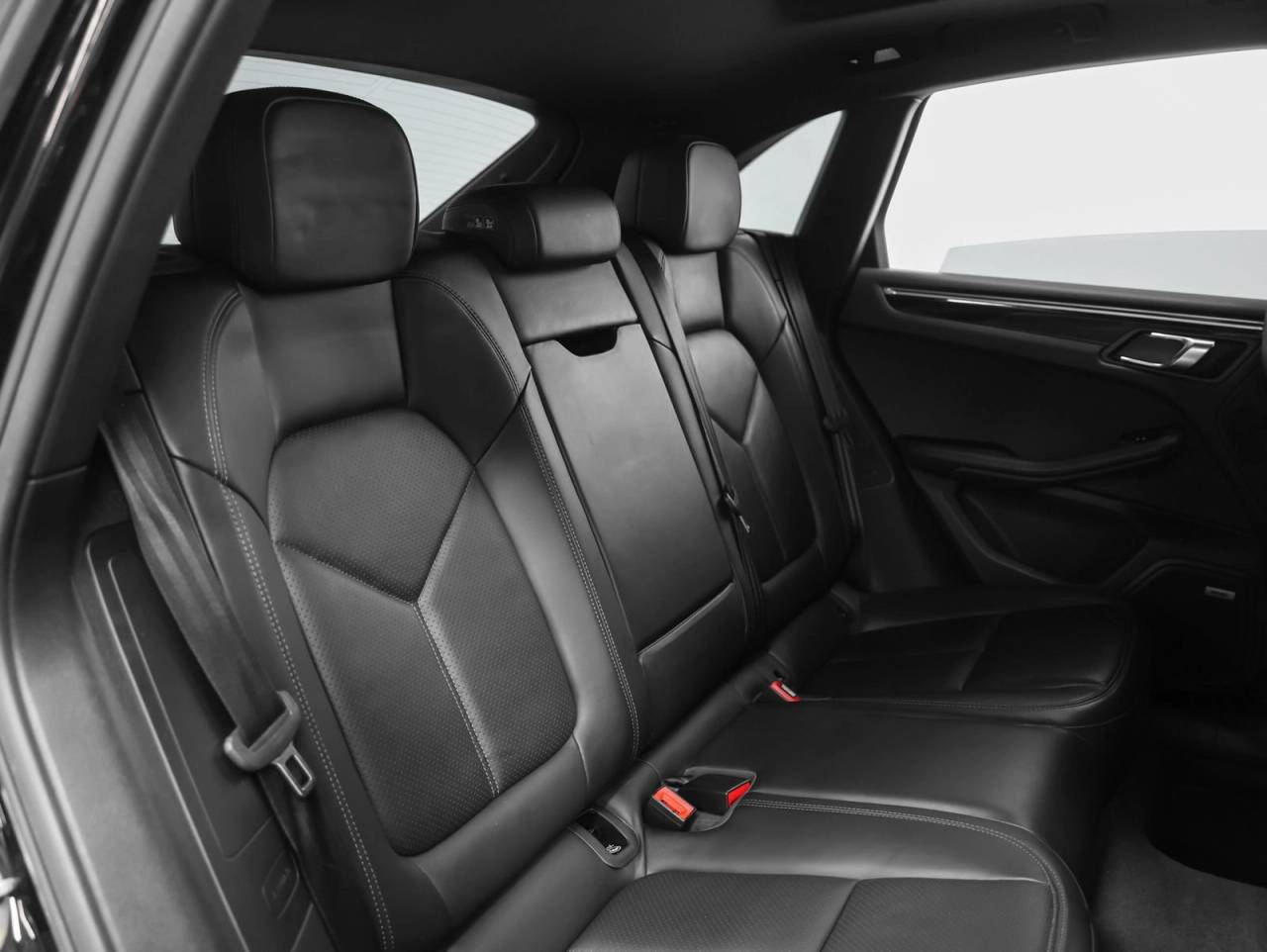 2020 Porsche Macan Macan