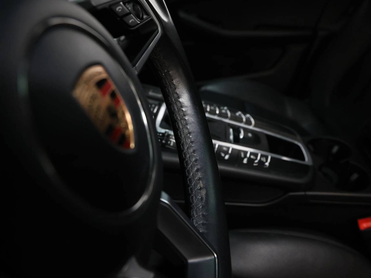 2020 Porsche Macan Macan