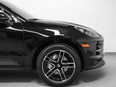 2021 Porsche Macan Macan