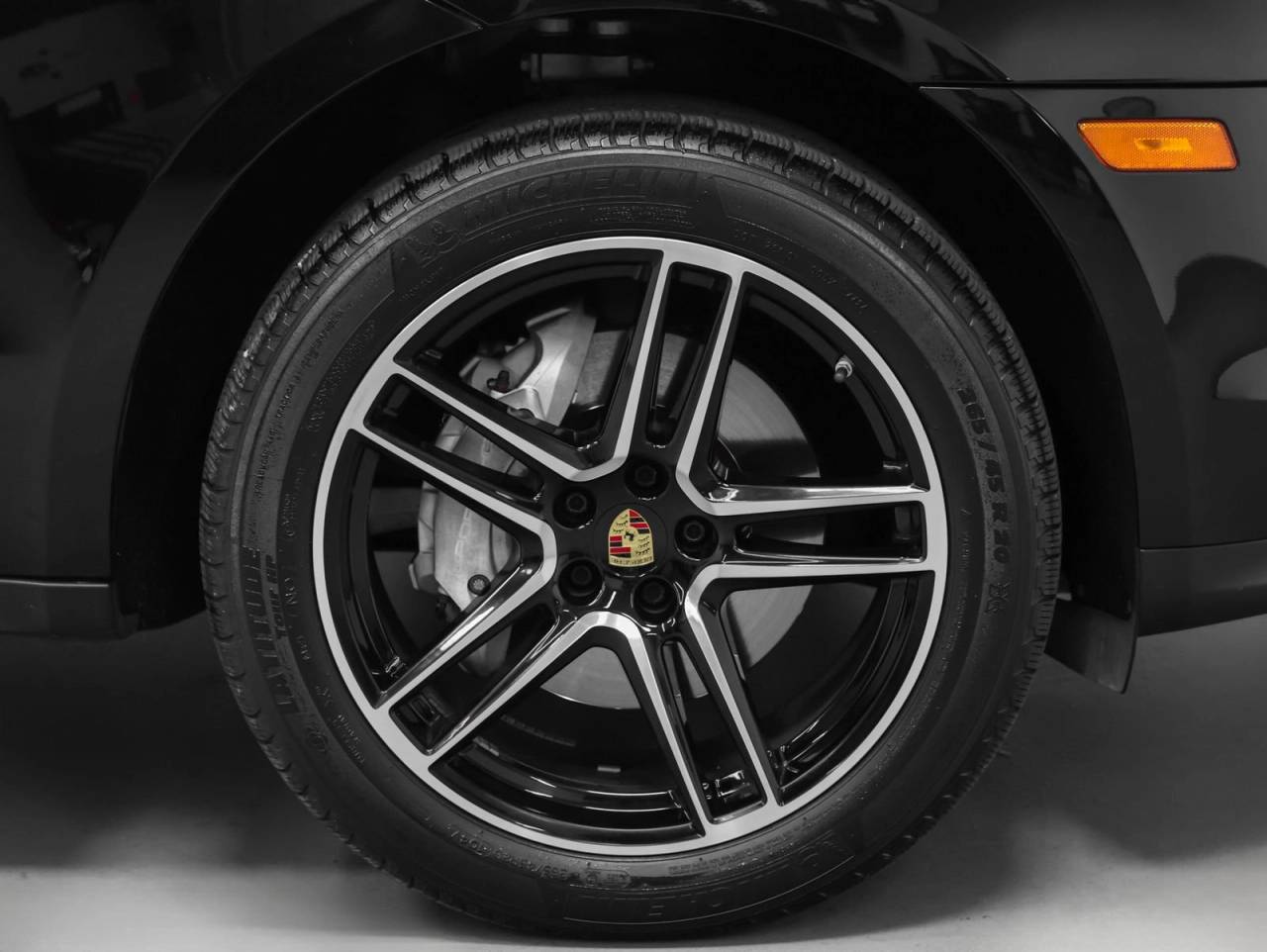 2021 Porsche Macan Macan