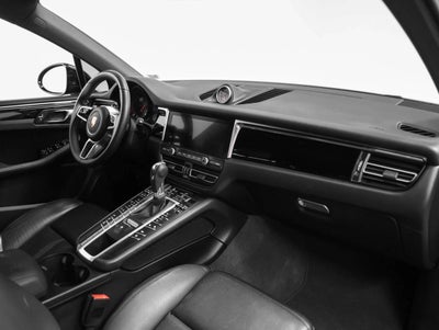 2021 Porsche Macan Macan