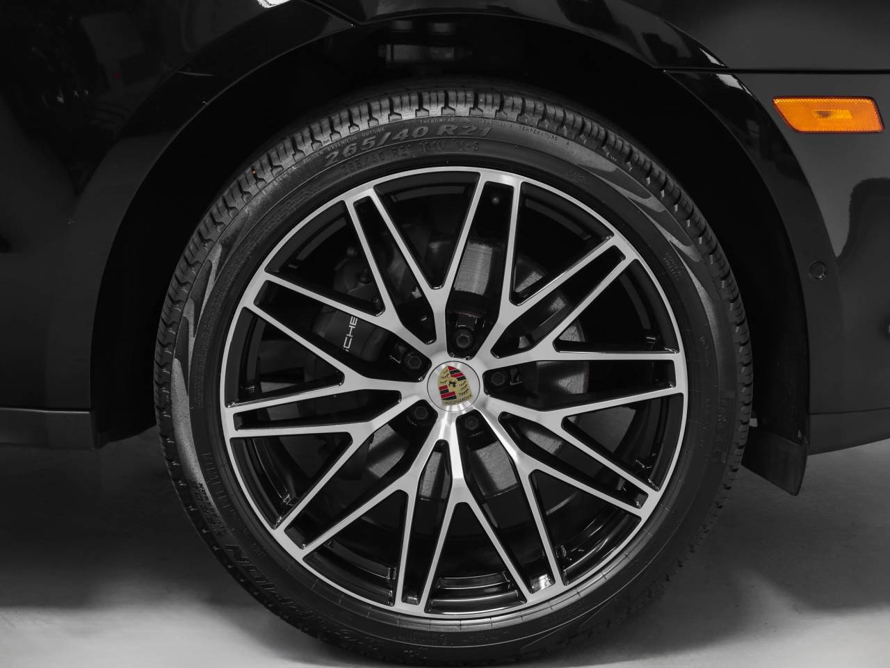 2023 Porsche Macan Base