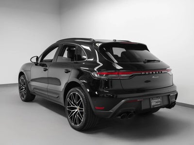 2023 Porsche Macan Base