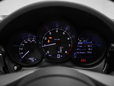 2023 Porsche Macan Base