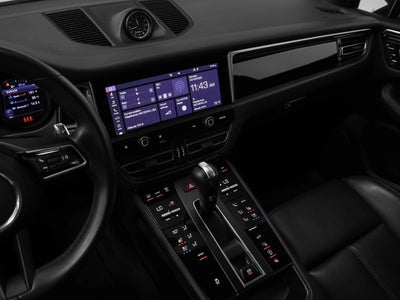 2023 Porsche Macan Base
