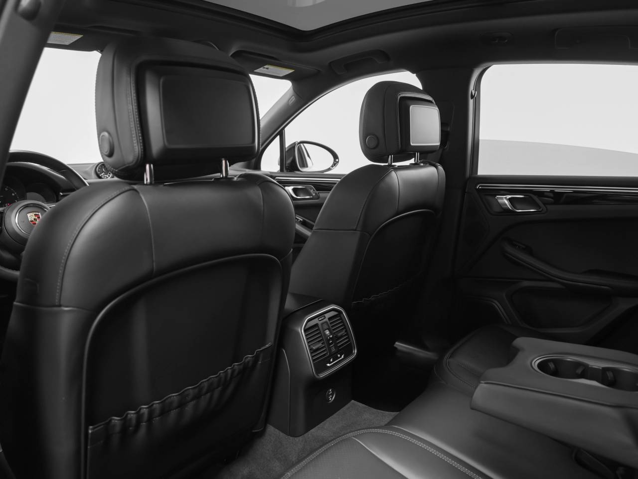 2023 Porsche Macan Base