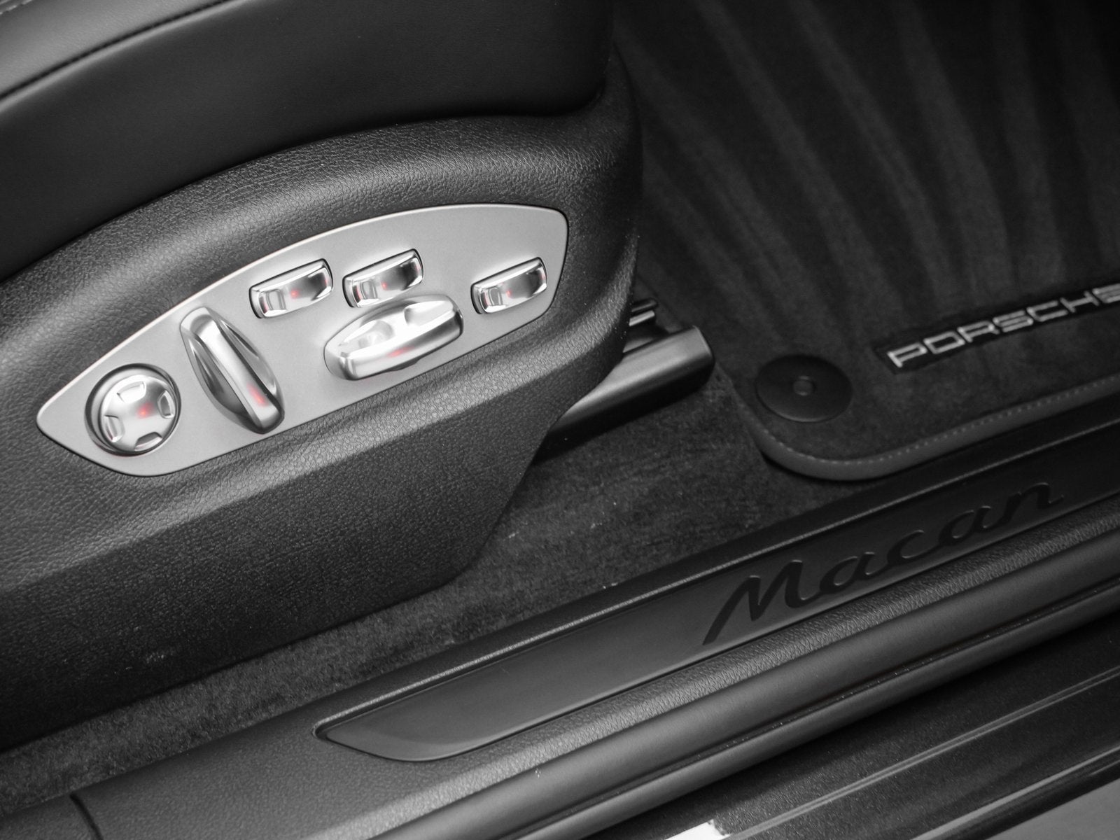 2025 Porsche Macan Macan