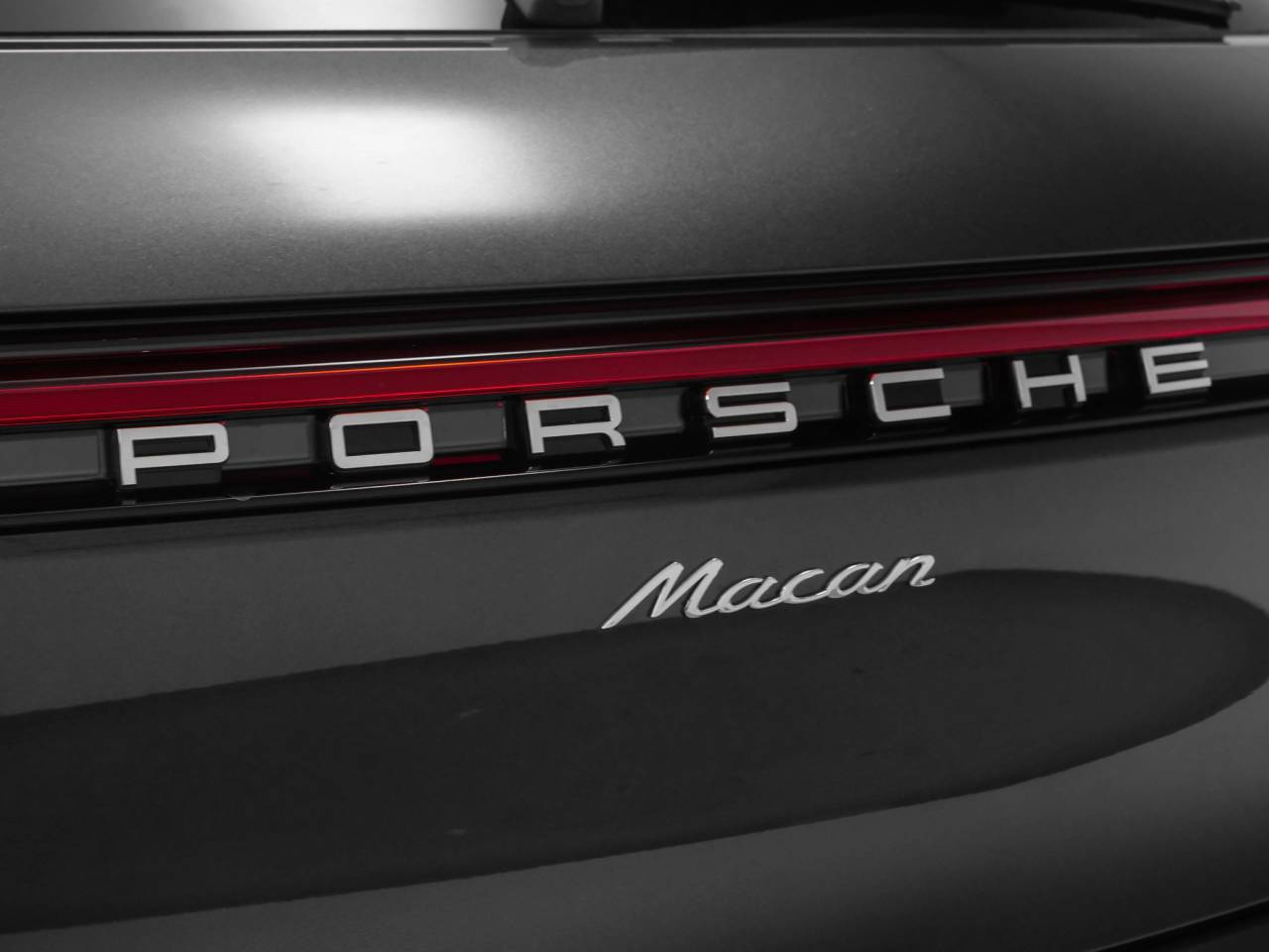 2025 Porsche Macan Macan